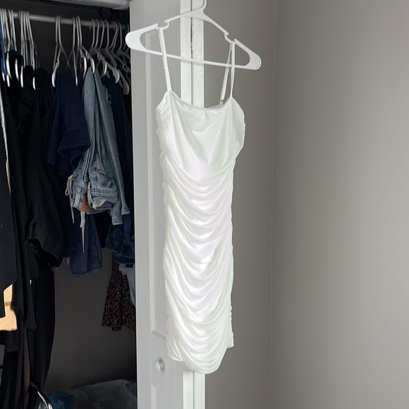 Amazon White Ruched Dress, NWOT - Picture 2 of 6
